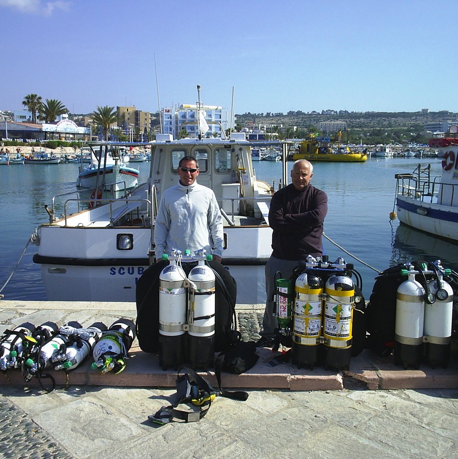 trimix divers on courses from BSAC in cyprus