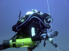 technical diver in cyprus on shot line