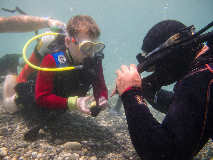 Scuba introduction for children with personal instruction
