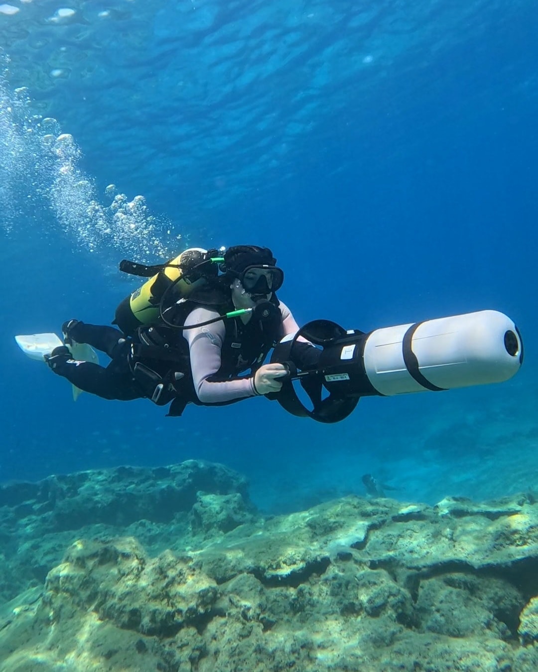 scooter diving on the SUEX DPV